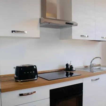 Ar House * Clusane